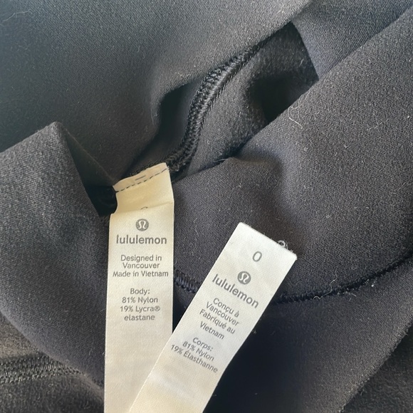 Lululemon Align High Rise Shorts - Picture 5 of 5